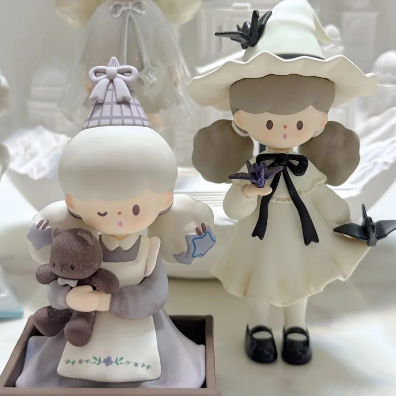 Nowość w magazynie Oryginalna seria Molinta Chasing Light Blind Box Kawaii Doll Mystery Box Anime Figure Room Decoration Collection Gift