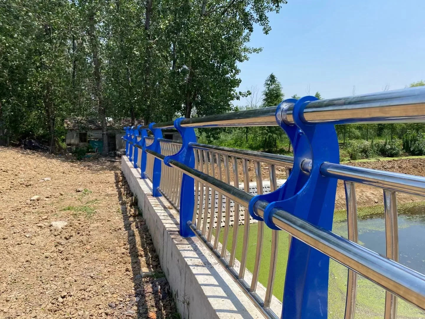 التخصيص ريفرسايد درابزين معدني عزل البلدية سياج درابزين الفولاذ المقاوم للصدأ بارك سياج واقي #6