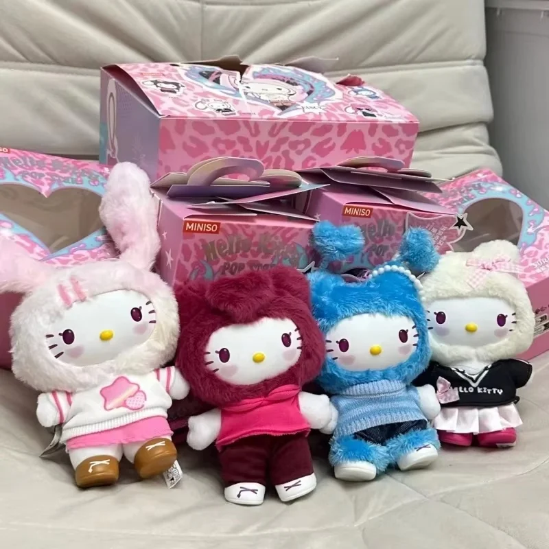 Bandai Hello-Kitty Pop Star Velvet Blind Box Vinyl Doll