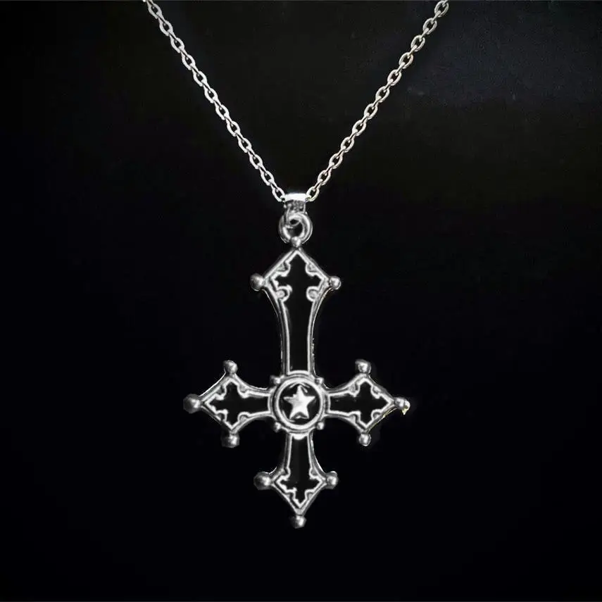 قلادة الصليب الخماسي، صليب الموت، باقان، مجوهرات السحر، الدم الأحمر، القوطية المختنق، المرأة، قلادة الصليب المقلوب