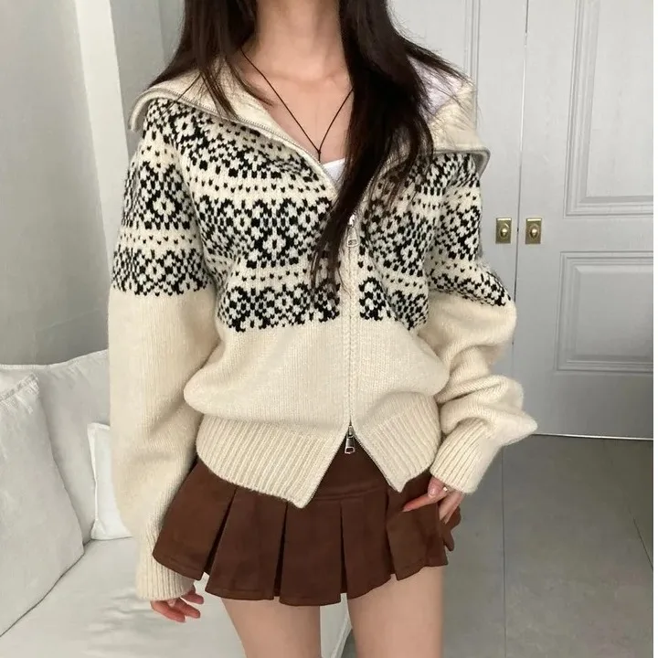 

Chic Knitted Sweater Coat Women's Loose Fit Casual Sle Fair Isle Pattern Turn-down Collar Slimming Top for Autumn Winter