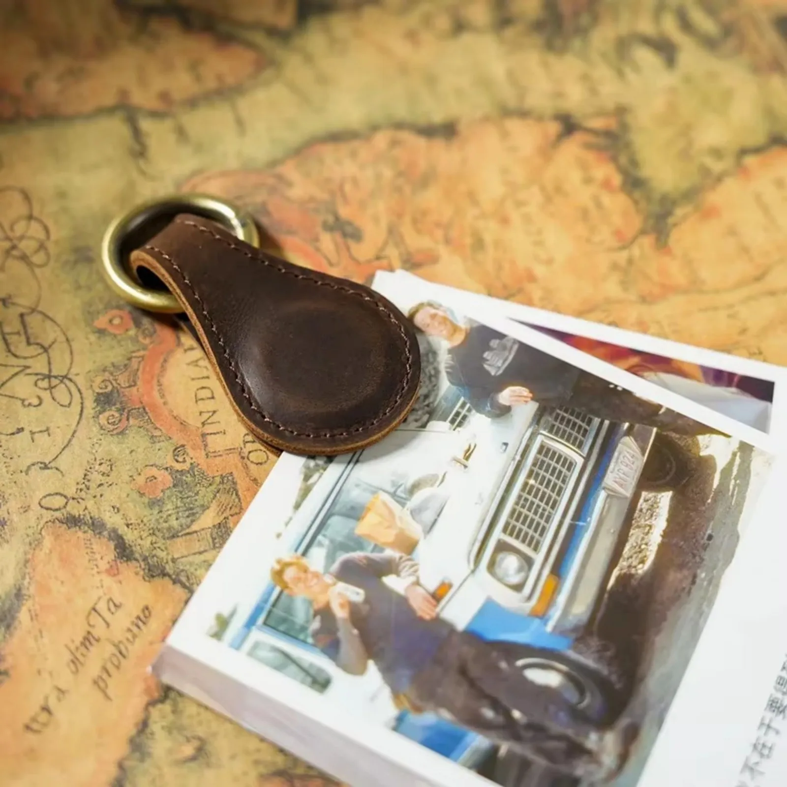 Leather Magnetic Bookmark Clip, Retro Magnet Book Markers Clips Pages Divider Paper Marker for Book Lover Readers Stationery