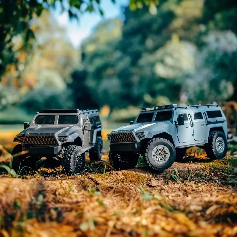 In magazzino 1/18 simulazione di arrampicata alla deriva ad alta velocità telecomando Racing Off-Road modulo a quattro ruote 2.4g per uomo giocattolo regalo per bambini