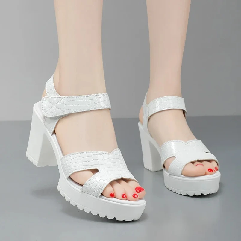 

2025 женские сандалии из натуральной кожи, женские летние женские туфли на толстом высоком каблуке, сандалии на платформе, дизайнерская обувь