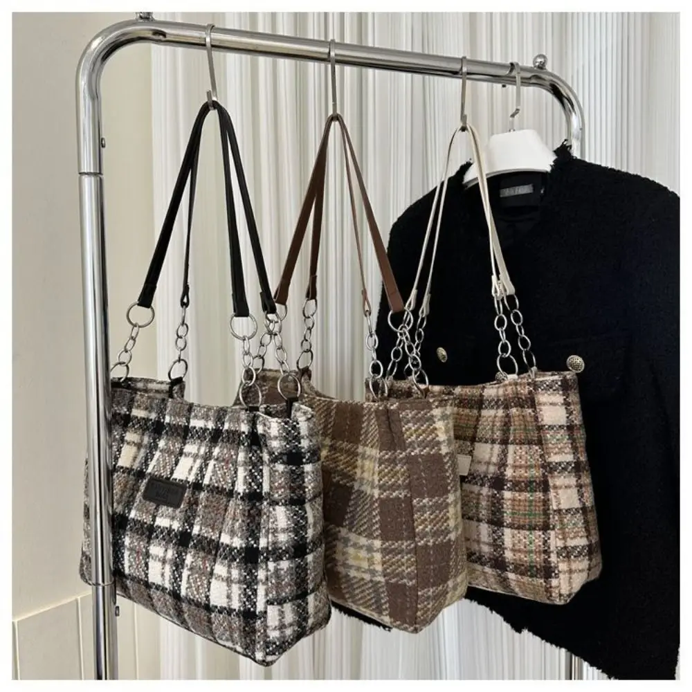 

Plaid Shoulder Bag Trendy High Capacity Versatile Tote Bag Woolen Underarm Bag