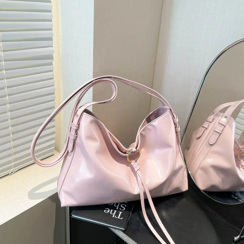 

Ранняя весна, большая сумка для женщин, нишевый дизайн, кошелек на плечо, модная сумка через плечо, универсальная сумка «день-ночь», минималистичная сумка-тоут