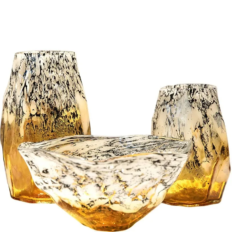 بقع تغيير تدريجي غير منتظمة، مزهرية زجاجية سوداء، طبق فاكهة، مزيج من زهور الديكور #1