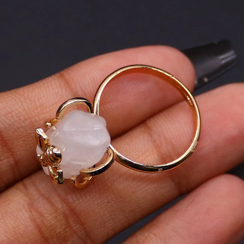 Exquisite Creative Natural Stone Crystal Agate Polished Hexagonal Prismatic Bee Patch Ring Jewelry for Clothing Matching Gifting