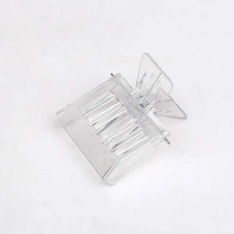 A Hot Sale 2 PCS Beekeeping equipment Isolation room Insectary box  Tools Queen cage Colorless plastic clip  Clip