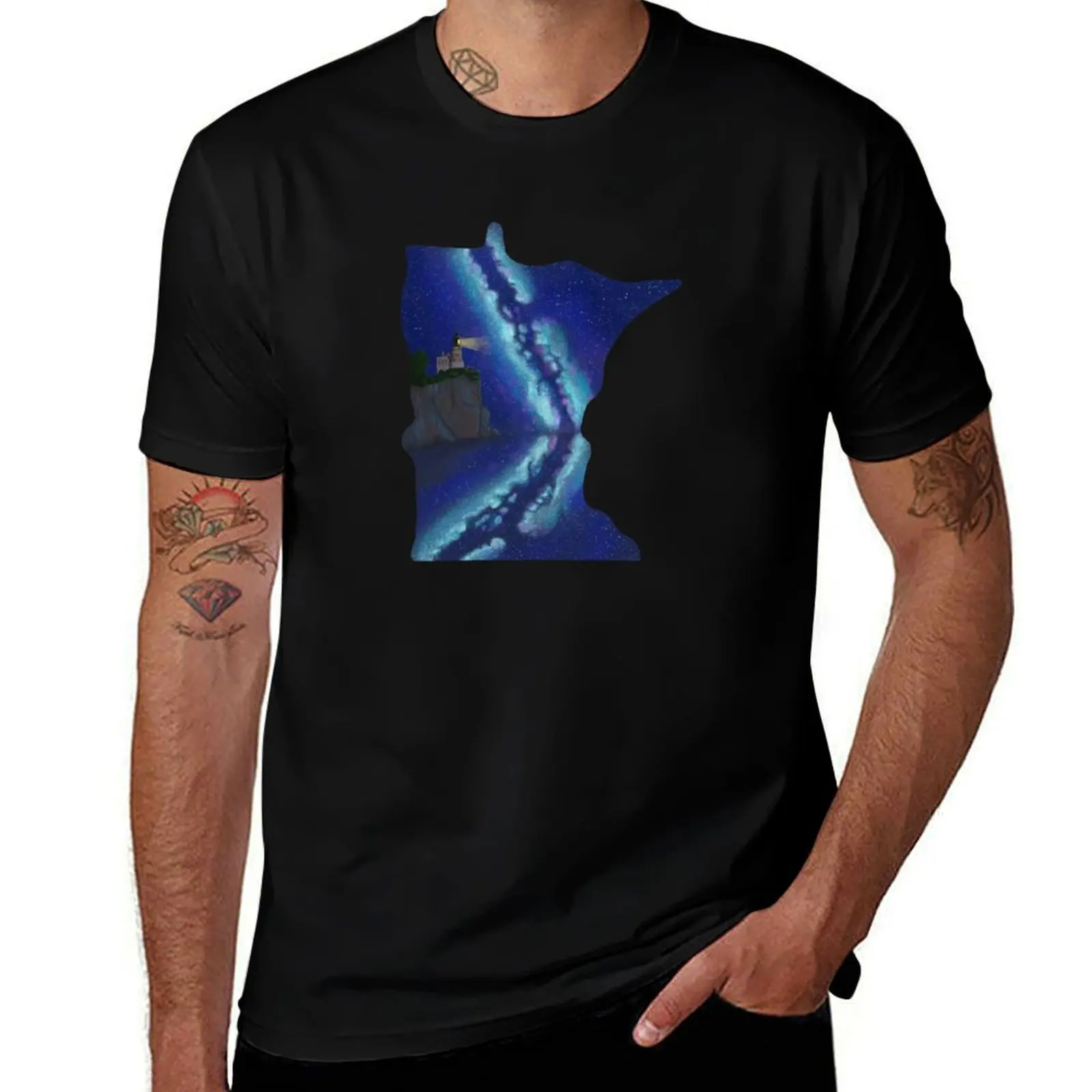 Minnesota Split Rock Lighthouse - black background T-Shirt Quick Dry Outdoor Sports T-Shirt