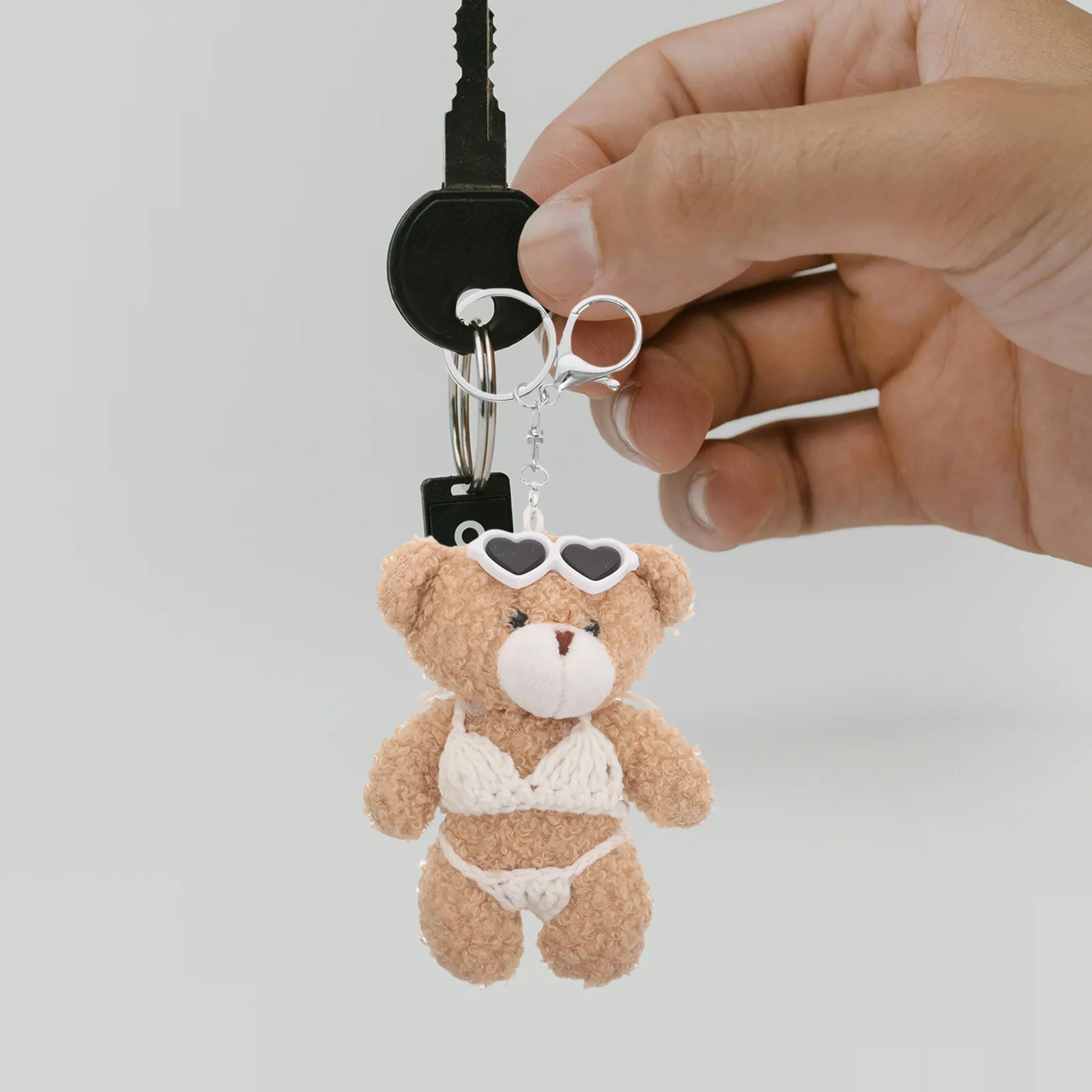

Mini Bear Keychain Cute Animal Keyring Heart Glasses Material Accessory Perfect for Girls Backpack Car Purse