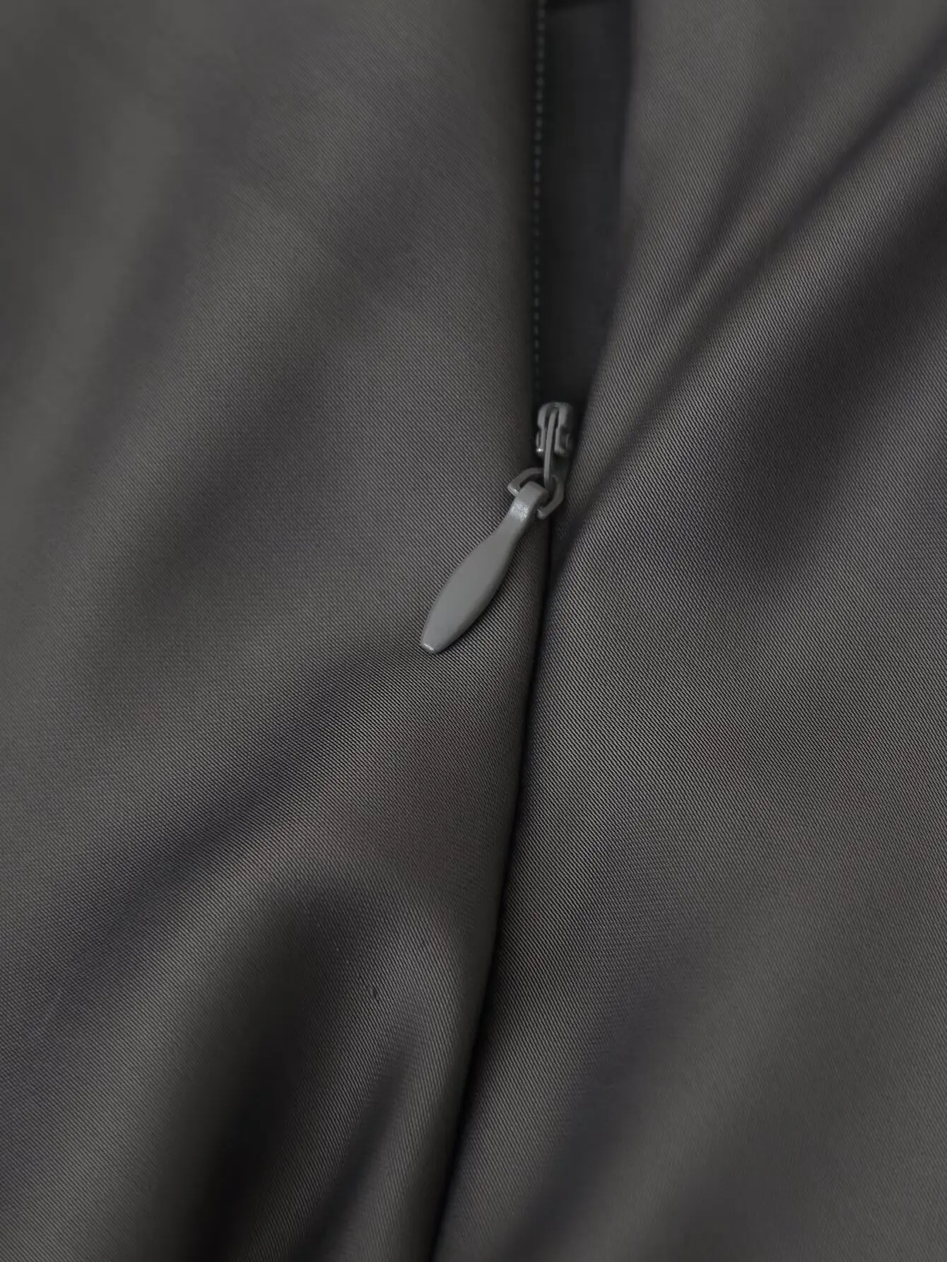 2025 جديد وصول المرأة فستان ستان ثنيات حمالة فستان ماكسي مثير عارية الذراعين ثوب مسائي السيدات فستان الحفلات #4