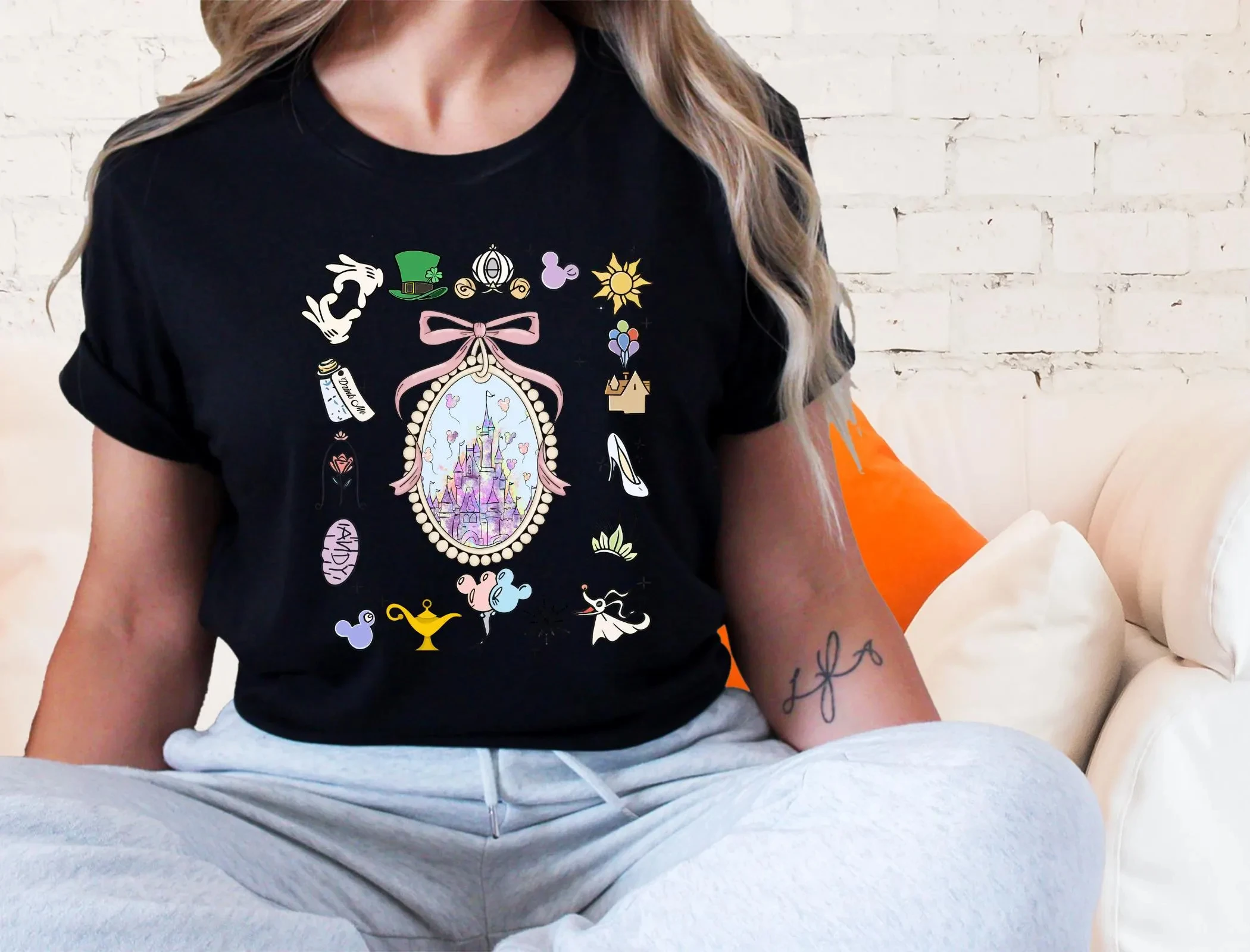 قميص ديزني السحري لشخصيات القلعة كوكيت، تي شيرت Jas and Gus Flounder Pascal، مطابقة رحلة عائلية من ديزني لاند #1