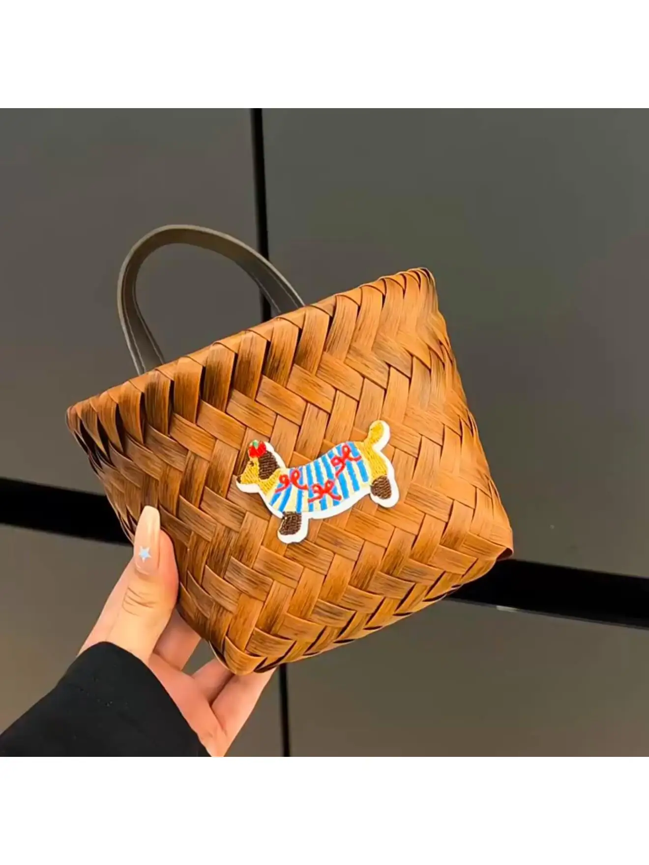 

Плетеная настенная корзина для хранения Hanrted в форме сосиски, многофункциональная подвесная корзина для кухни