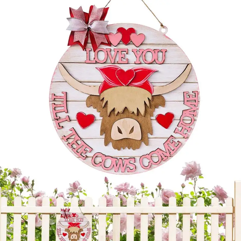 Highland Cow Door Hanger Valentine's Day Wreath Sign Rustic Water Resistant Valentine's Day Door Hanger For Front Door