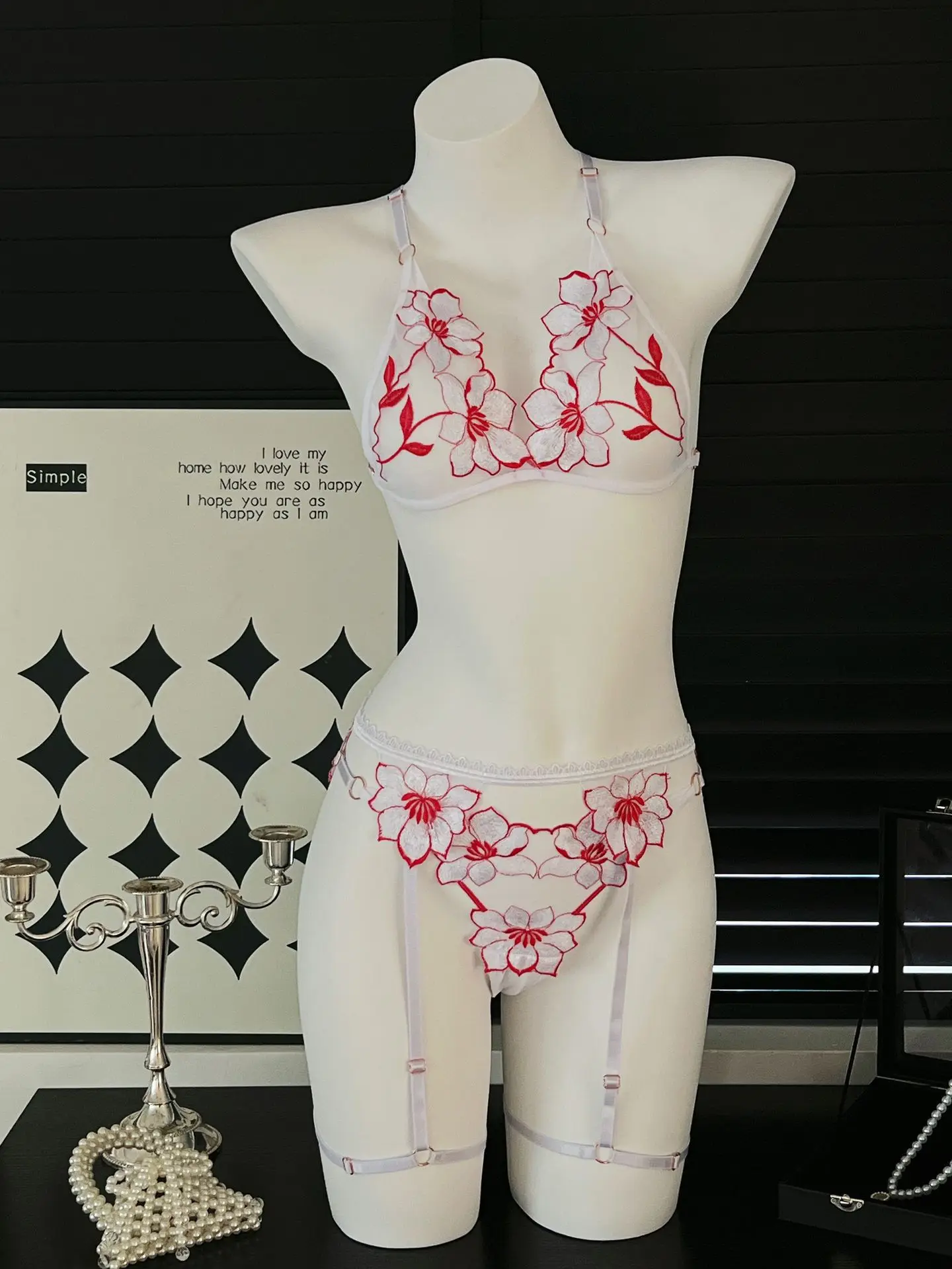 3Pcs/Set Flower Sexy Bra Set Women Bralette Girls Lace Underwear Thong Erotic Transparent Bras Lingerie Panty Sets