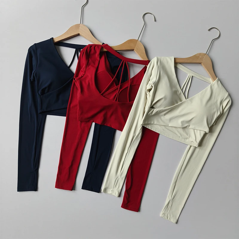 Rückenfreies, ausgehöhltes, langärmliges Yoga-Sport-T-Shirt für Damen, sexy, gepolstertes Trainingsoberteil auf der Brust, nacktes Gefühl, schlankmachende Fitnesskleidung