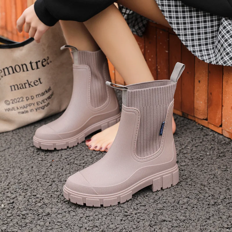 

Women's Elastic Closure Rain Boots Waterproof Mid-Calf Anti-Slip PVC Outdoor Shoes