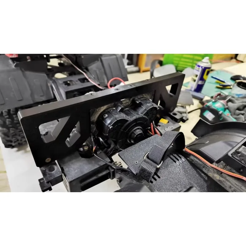 

1/6 Scale CROSSRC EMO XX XXL RC Crawler Off-Road Vehicle Body Clip Bracket Upgrade Parts Screw-On Installation with No Damage