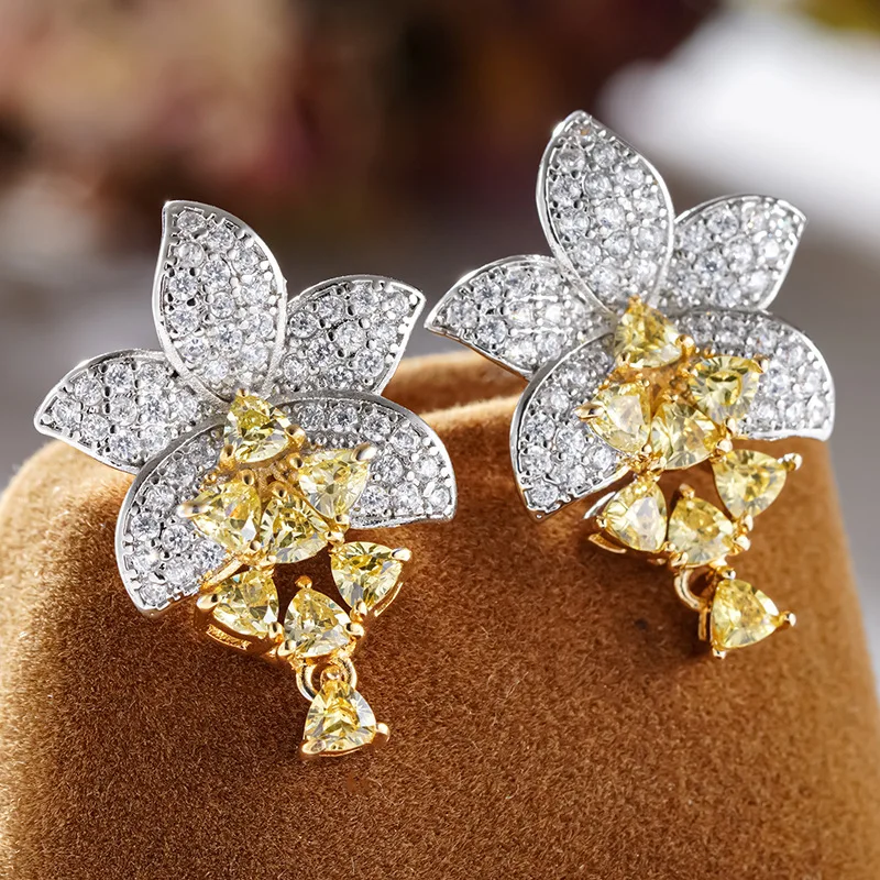 2026 New Ins Style Design Temperament Earrings with Light Luxury and Micro Inlaid Simple Flowers, Elegant Accessories