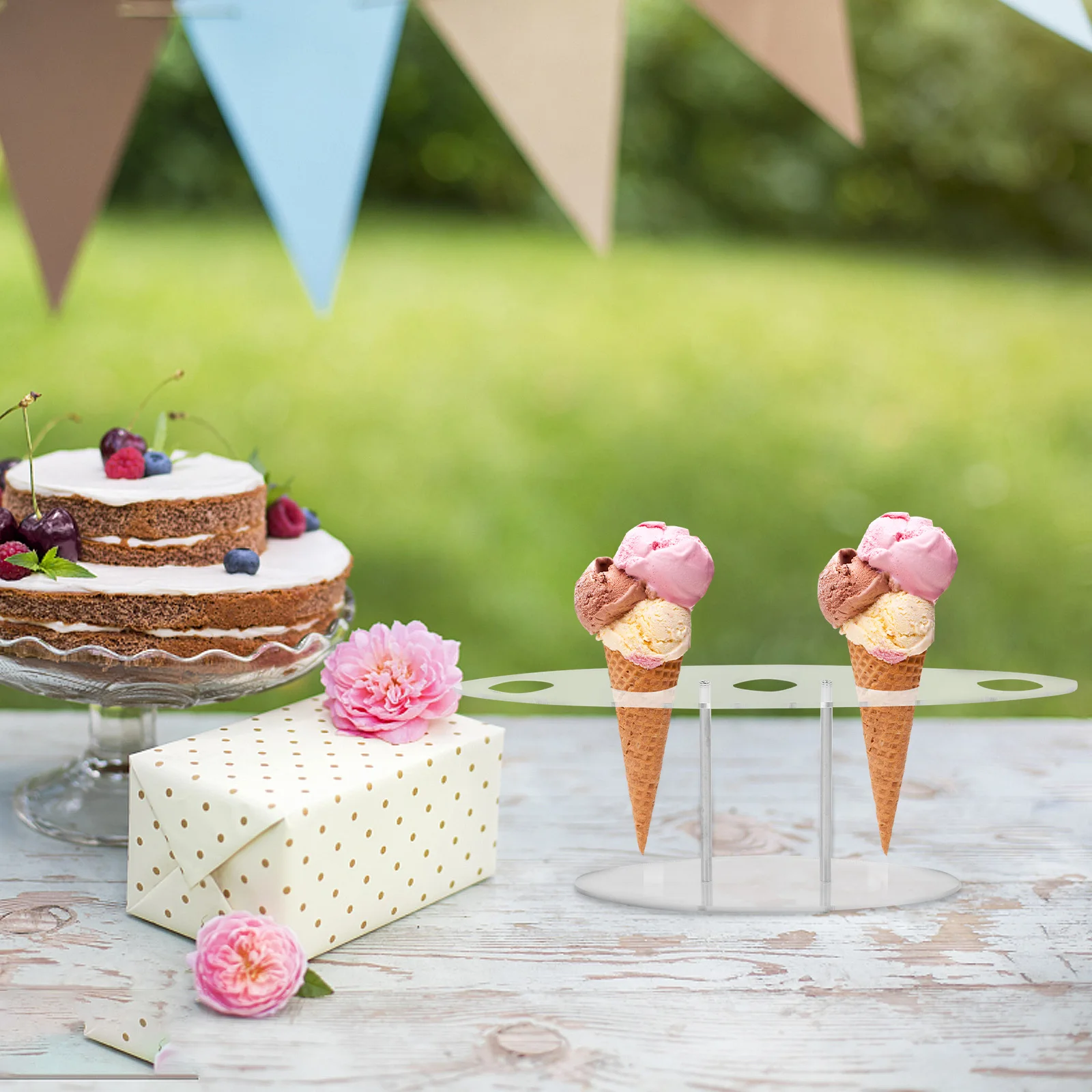 

Multipurpose Acrylic Ice Cream Cone Support Stand Suitable For Various Occasions Including Parties And Shops