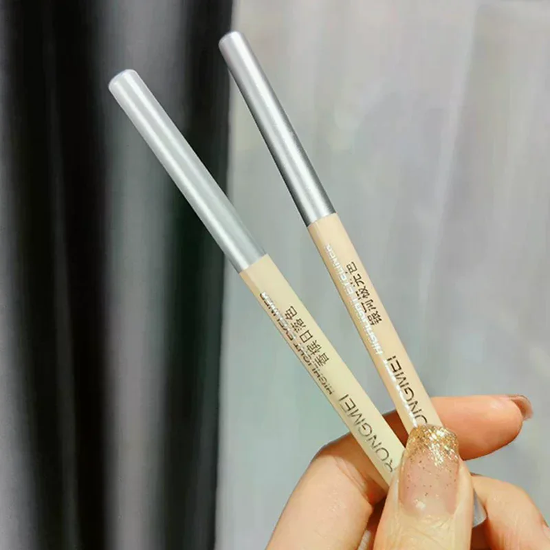 ดินสอเขียนขอบตา DIKALU แบบมีประกายมุกและเนื้อแมท กันน้ำ ไฮไลท์ ช่วยให้ดวงตาสว่างขึ้น ดินสอแต่งหน้าแบบไหม ให้เปลือกตาเปล่งประกาย