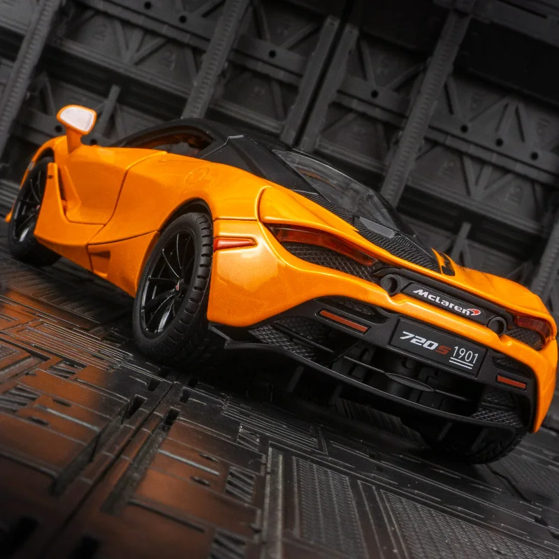 

1:24 720S Alloy Model Sport Car Metal Toy Car, doors can be opened, children's toy car gifts and ornaments collection