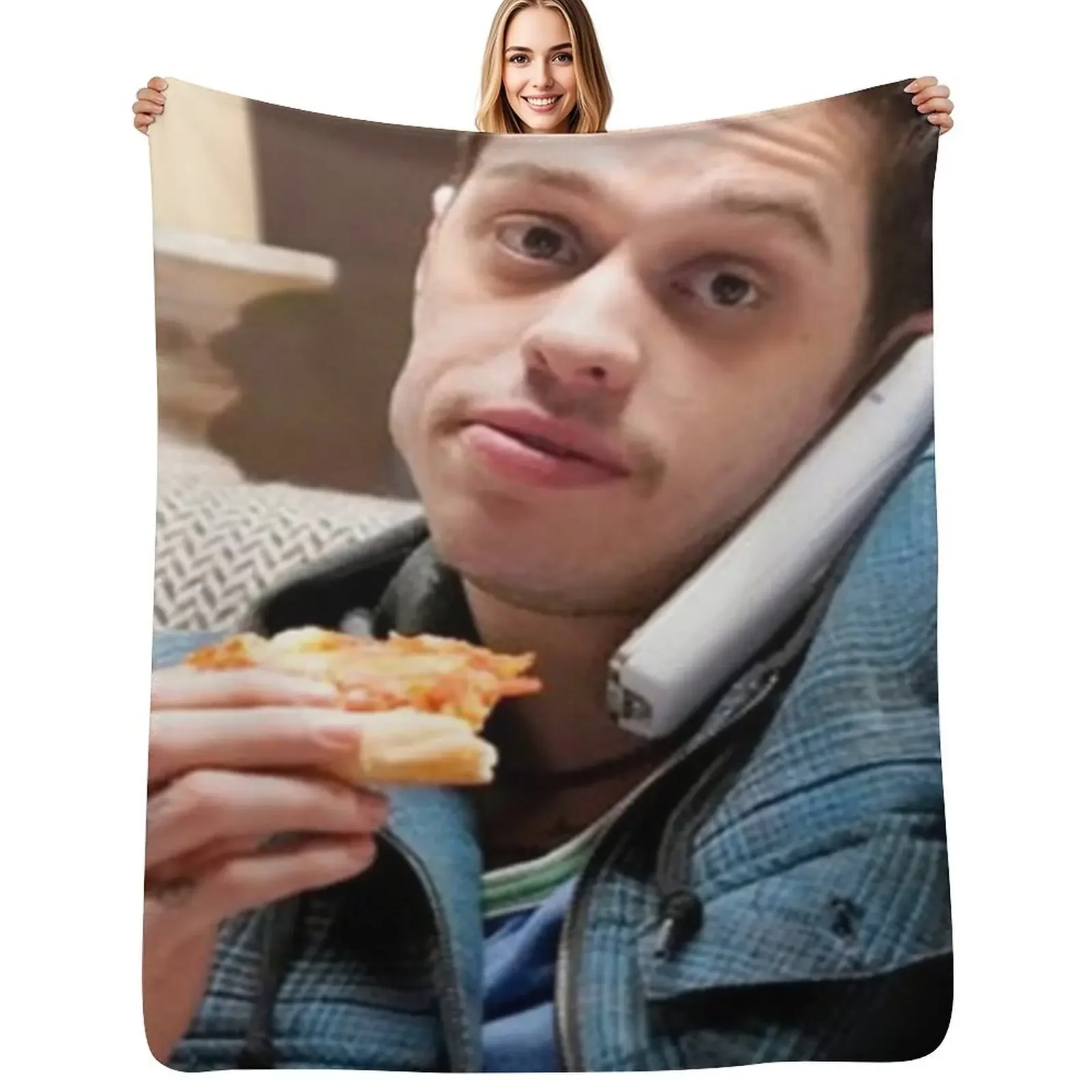 

pete davidson pizza Throw Blanket Flannel manga Sofas Blanket