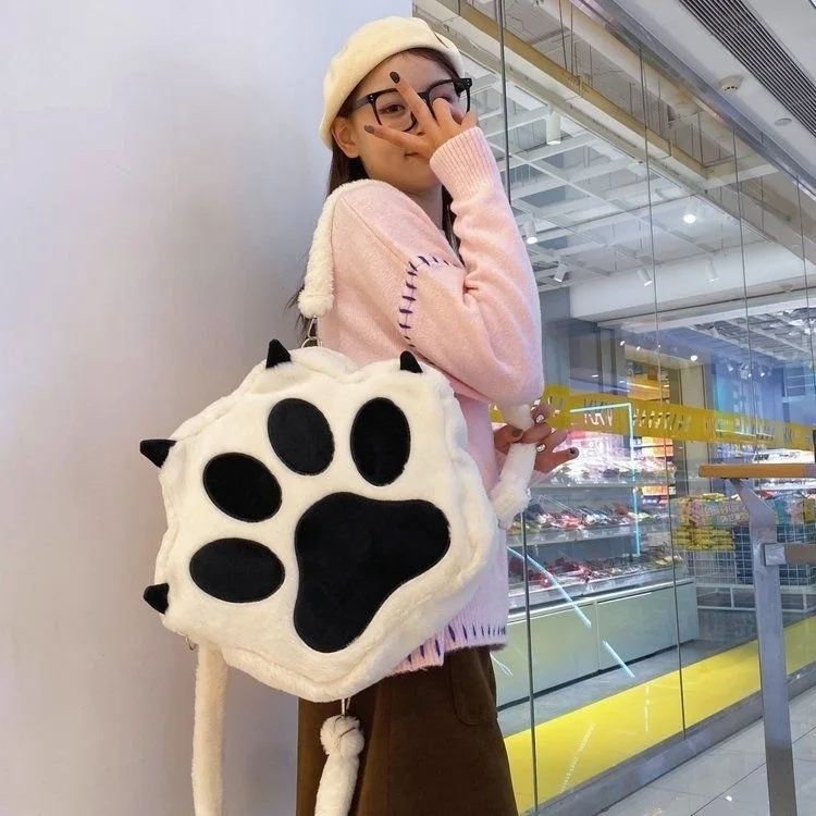 Imagem -02 - Cartoon Plush Crossbody Bolsa para Meninas Bonito Gato Claw Bolsa Kawaii Fluffy Armazenamento Ombro Mochila Escolar Presente de Aniversário Y2k P22