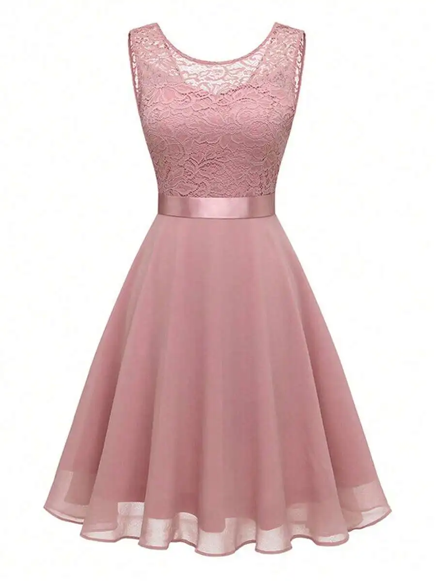 

Женское розовое платье А-силуэта из шифона с кружевным лифом без рукавов и атласным поясом