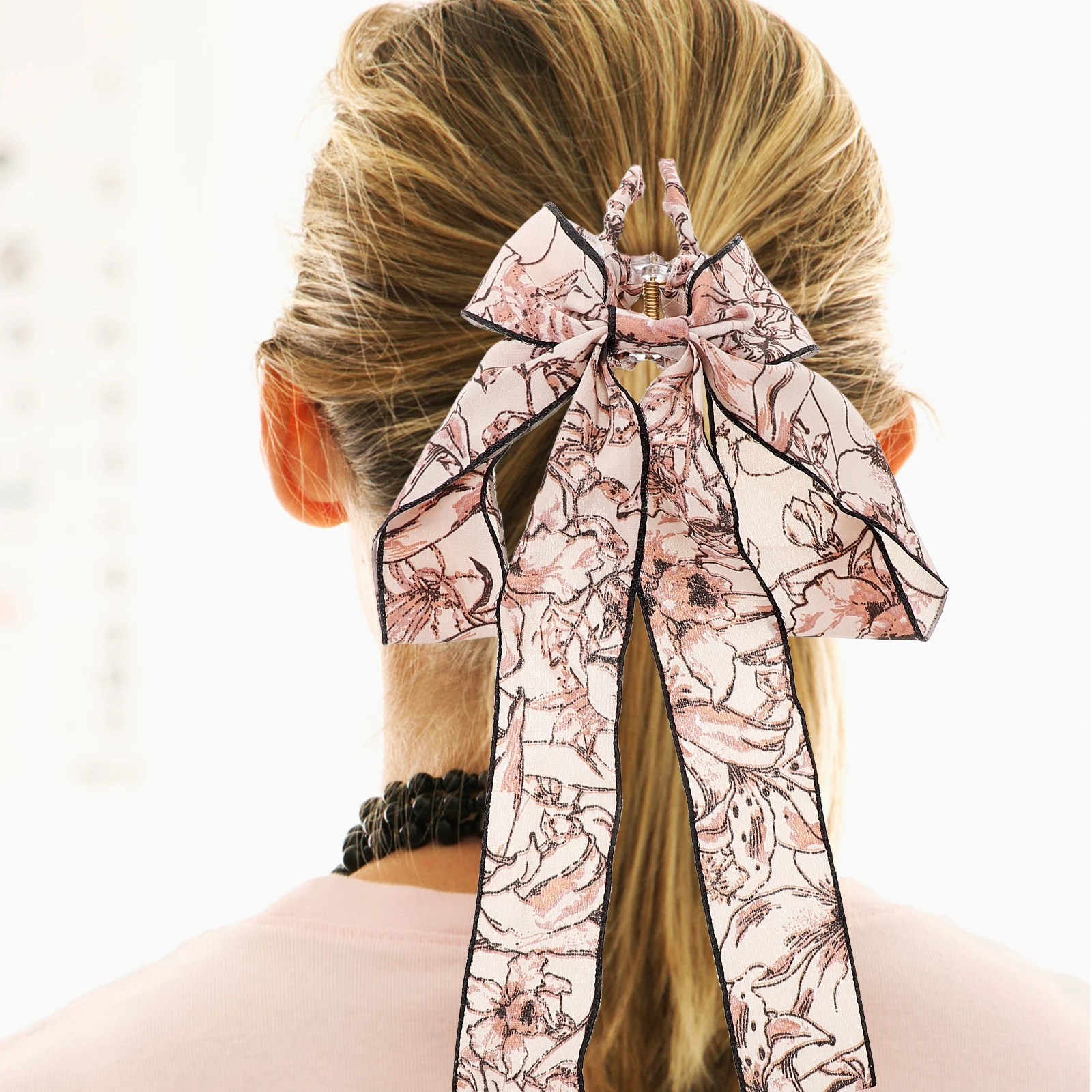 

Bow Hairpin Claw Clips Women White Ponytail Bridesmaid Elegant Shark Hair Clips Long Hair Jaw Barrettes Ribbon Claw