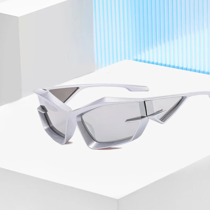 2026 Neue Y2K Sonnenbrille für Damen und Herren Grüner Rahmen Rauchglas Geometrische Katzenaugen-Sonnenbrille UV400 Mode Streetwear Party Festival