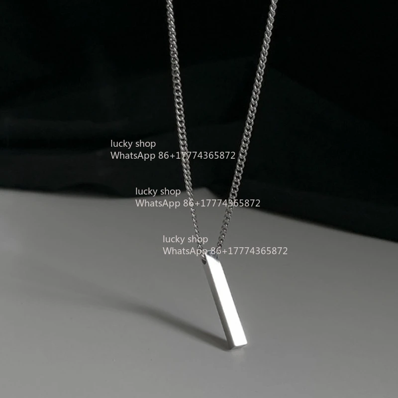 Rectangular Pendant Necklace with Simple Strip Design