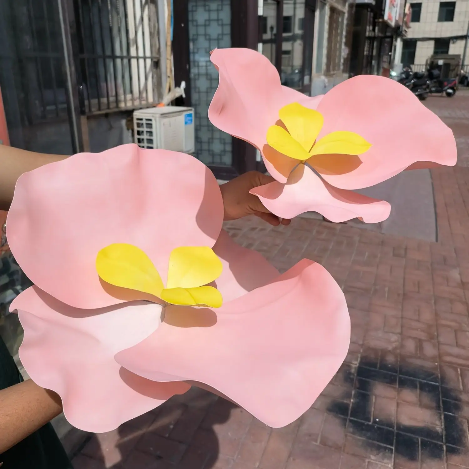 

Giant Flower Eva Phalaenopsis Foam Flower Head Diy Wedding Display Party Event Backdrop Decor Window Scene Layout Home Ornaments
