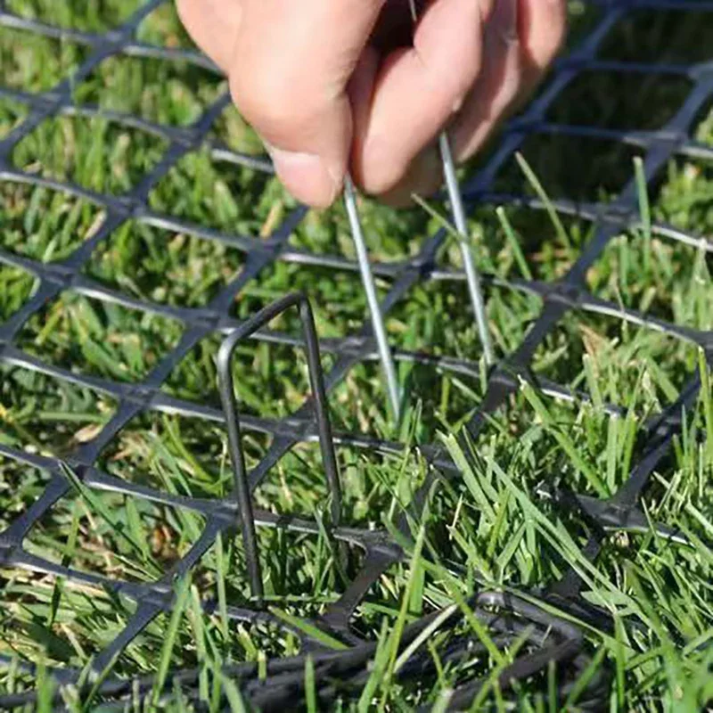 Heavy-Duty U-Type Garden Staples Sod Pins Galvanized Landscape Spikes for Holding Lawns Fence Tubing Ground Nail