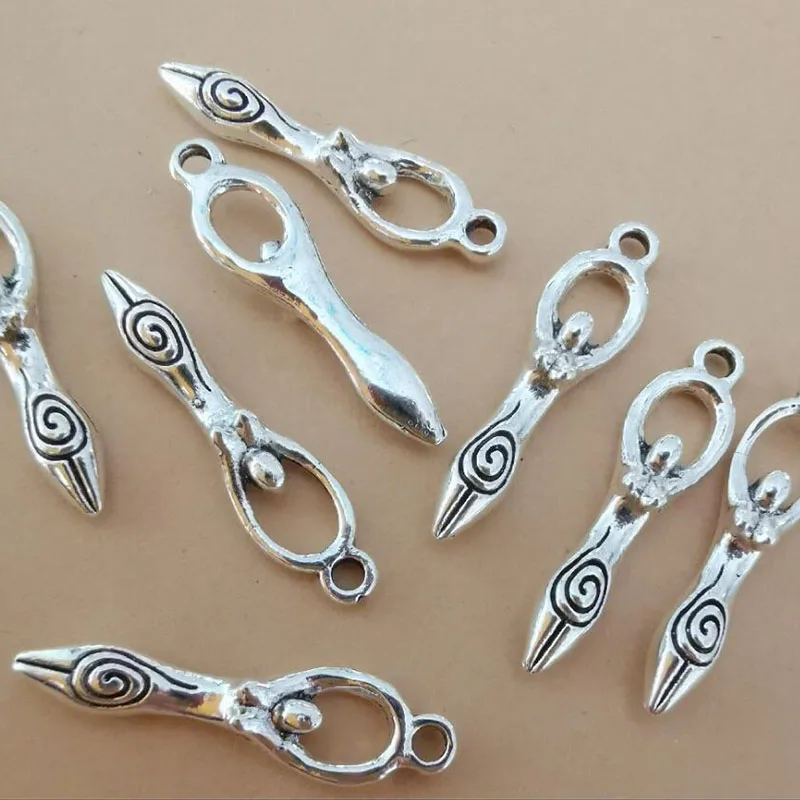 30Pcs Goddess Of Fertility Mother Earth Simbol Religious Decorashion Charms Fertilizer Vintage Sliver Alloy Jewelry Accessories