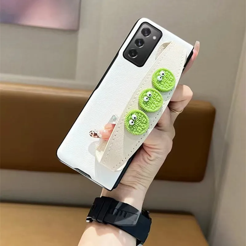 Cute Cartoon 3D Flower Honeybee Wristband Leather Phone Case For Samsung Galaxy Z Fold 6 ZFold 5 ZFold 4 3 2 Folding Cover Coque