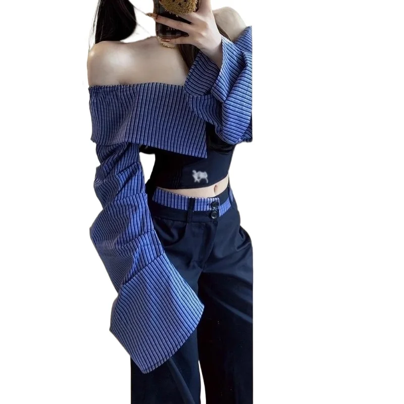 

Костюм женский 2026: Новинка, летне-осенний, в стиле Pure Desire, с открытыми плечами, в полоску, тонкая рубашка и широкие брюки, повседневный.