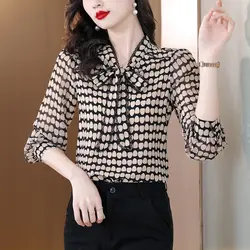 Chemise en mousseline de soie à manches longues pour femmes, col en V, nœud, pois, laçage, mode coréenne, dame de bureau, simplicité, été, nouveau