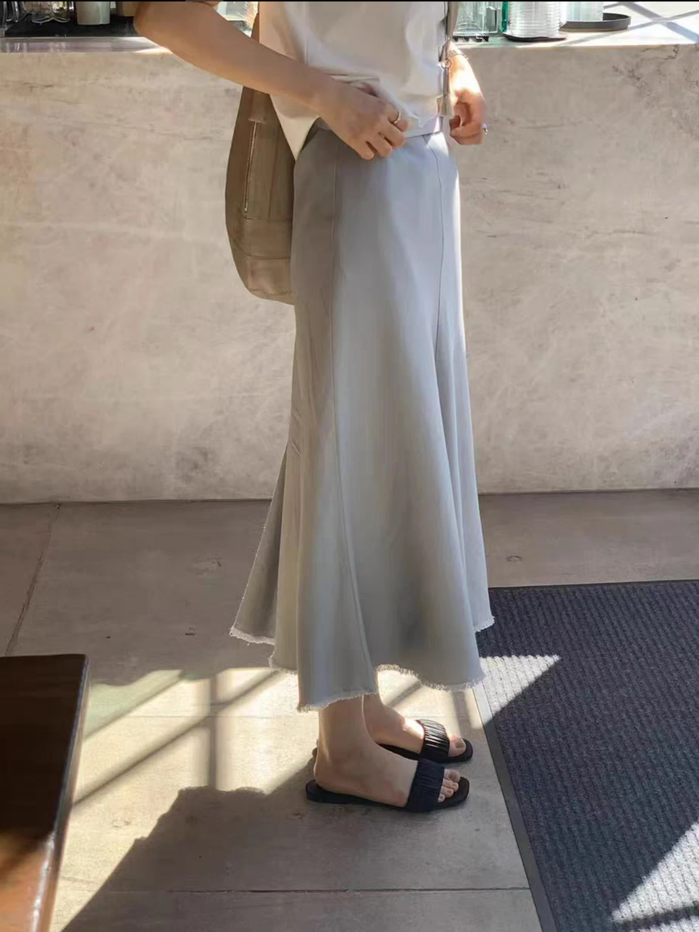 

Элегантная длинная юбка-миди с высокой талией, однотонная, с бахромой, фасон «рыбий хвост», из хлопка, повседневная, свободного кроя, весенняя новинка