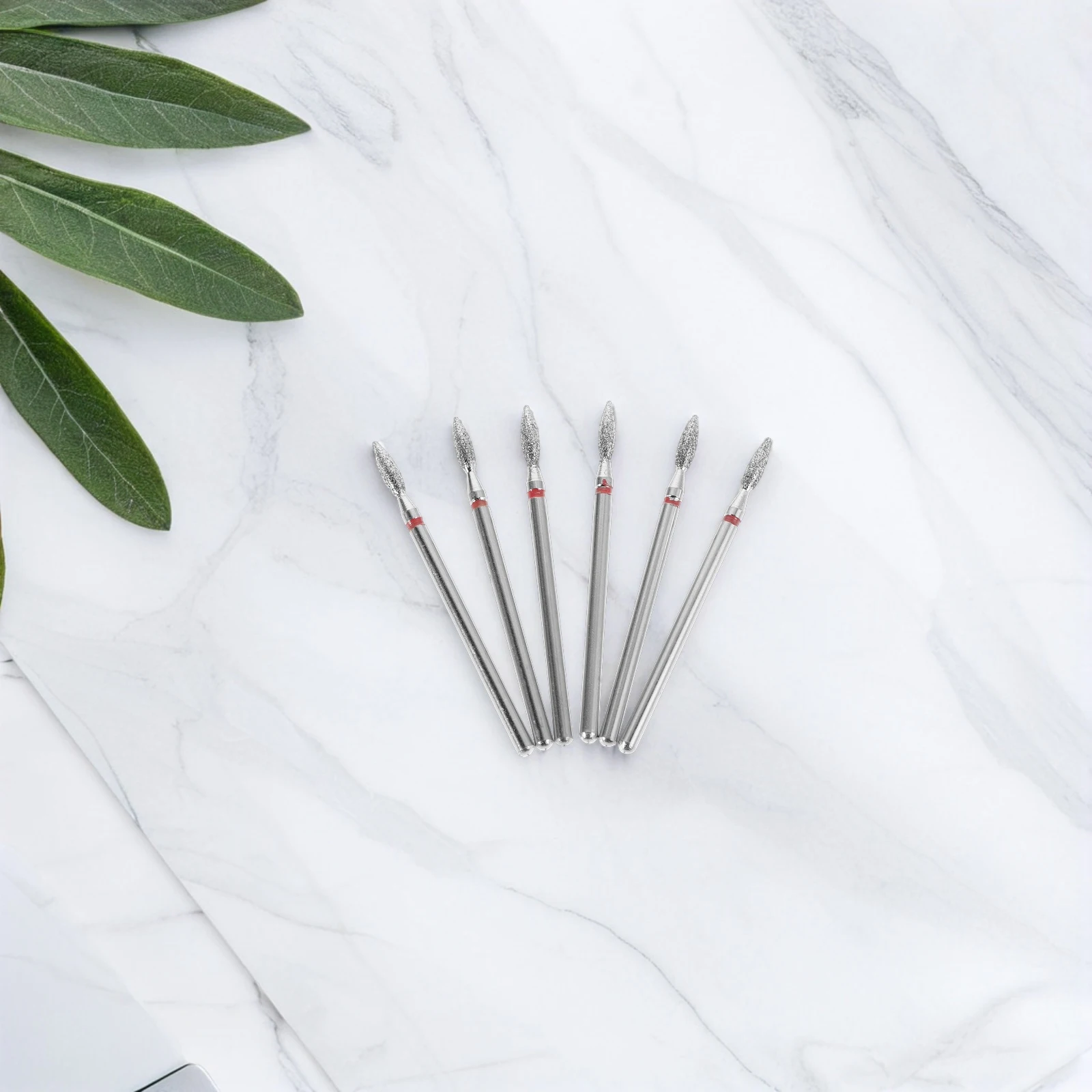 Set di punte da trapano per unghie da 6 pezzi Strumenti professionali per manicure in acciaio per la rimozione delle cuticole Lucidatura Rettifica Trapano per uso domestico in salone