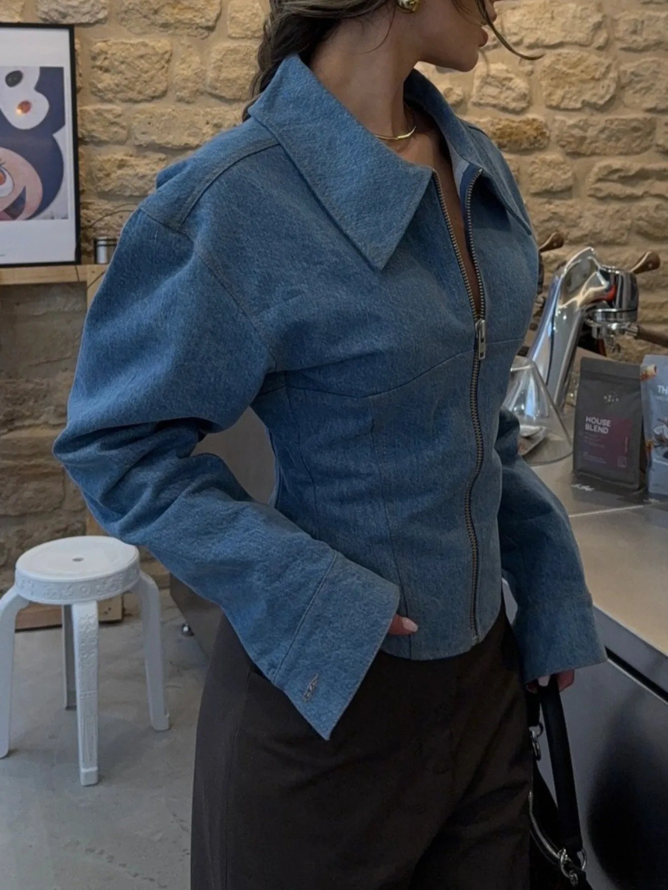 

Retro-Style Cardigan Denim Waist-Cinching Top That Cinches The Waist Slims The Figure and Is Versatile for Various Styles