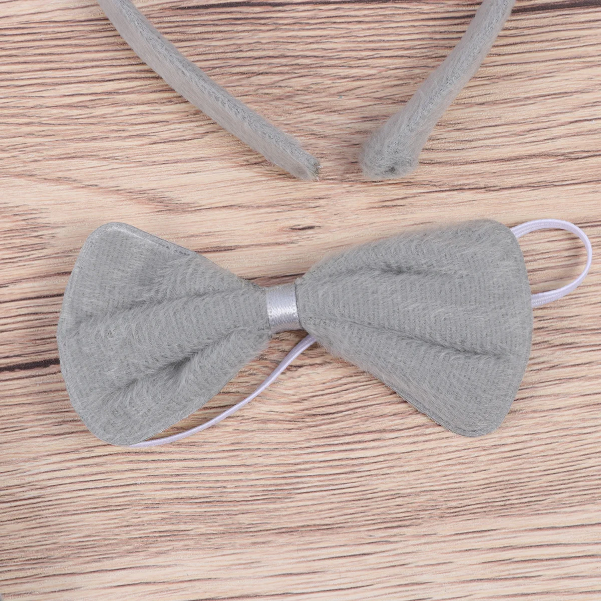 ชุดเครื่องประดับคอสเพลย์สไตล์หมาป่า 3 ชิ้น ชุดแฟนซีสำหรับงานปาร์ตี้ฮาโลวีน โบว์ไท หาง หู ที่คาดผม อุปกรณ์เสริมสำหรับเด็กและผู้ใหญ่