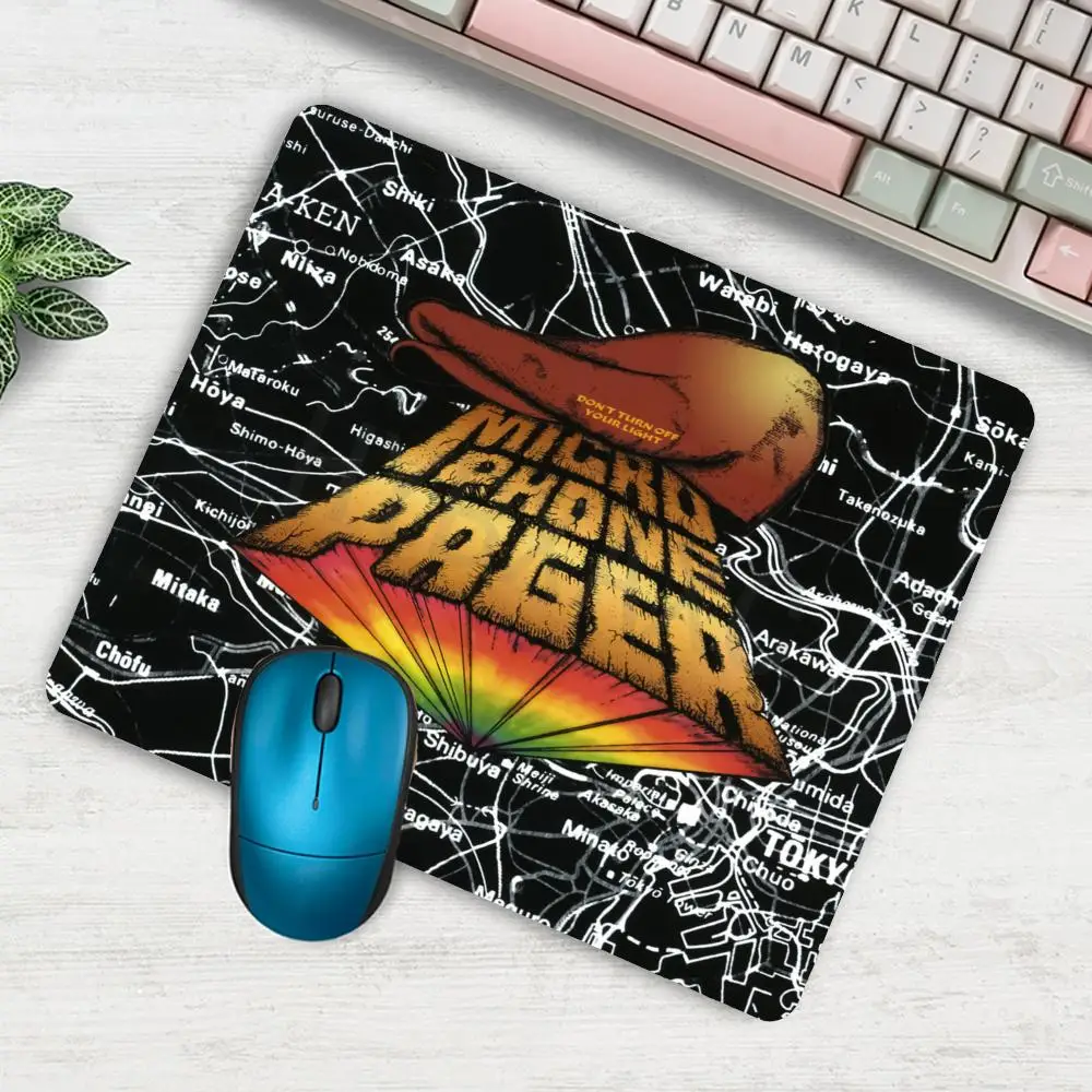 HYBXAXC Streetwear City Map Letter Graphic Hip Hop Style Small Mouse Pad Desktop Keyboard Wireless Boy Girl Gift for Play games