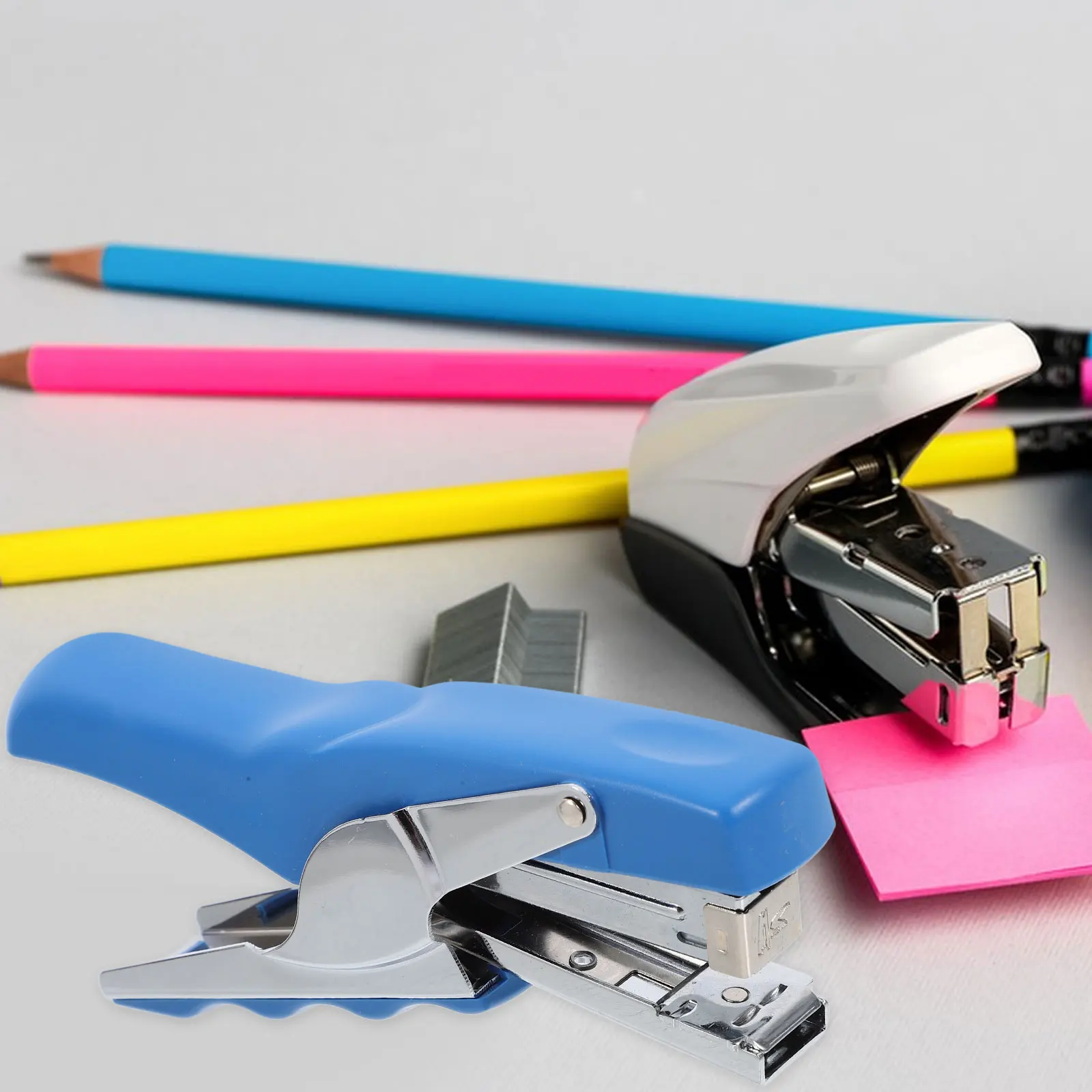 Ручной степлер с синей отделкой, емкостью 100 листов для офиса, класса, объемный степлер, стол для инструментов, необходимый удобный степлер для файлов бумаги