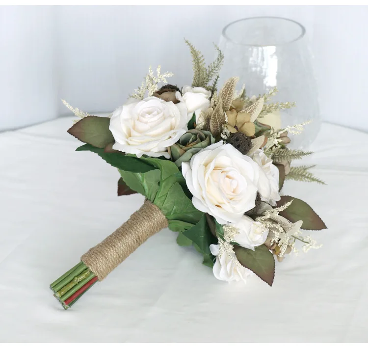 Bouquet de mariée poney vintage, ivoire, blanc et marron, fausses fleurs, pour un mariage en plein air, 2023