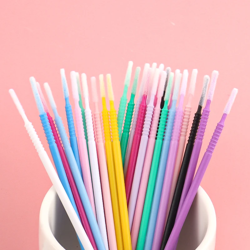 100 個使い捨てまつげブラシラッシュエクステンションメイクブラシスパイラルストライプスティックグラフティングつけまつげクリーン美容ツール