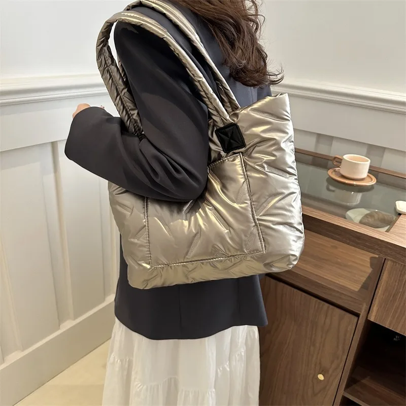 

Модная индивидуальная хлопковая сумка большой вместимости, новинка 2026, корейская однотонная простая женская сумка на одно плечо, мягкая сумка