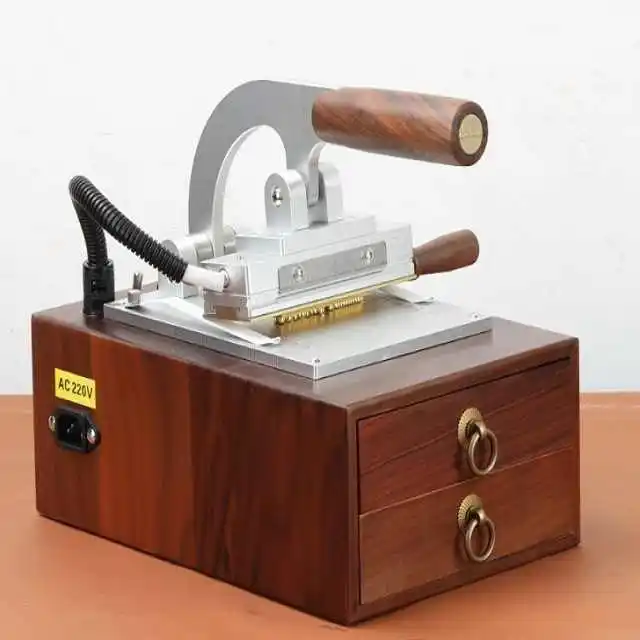 【HOT】Automatic Embossing Cutting Leather Stamping Machine Motor Alphabet Molds for Hot Press Clothing Labels Wood Paper Tags