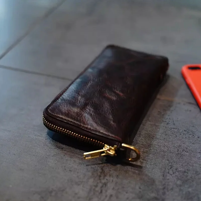 AETOO Vegetable-tanned cowhide, a niche, retro, aged large-capacity, multi-slot genuine leather zipper, long wallet